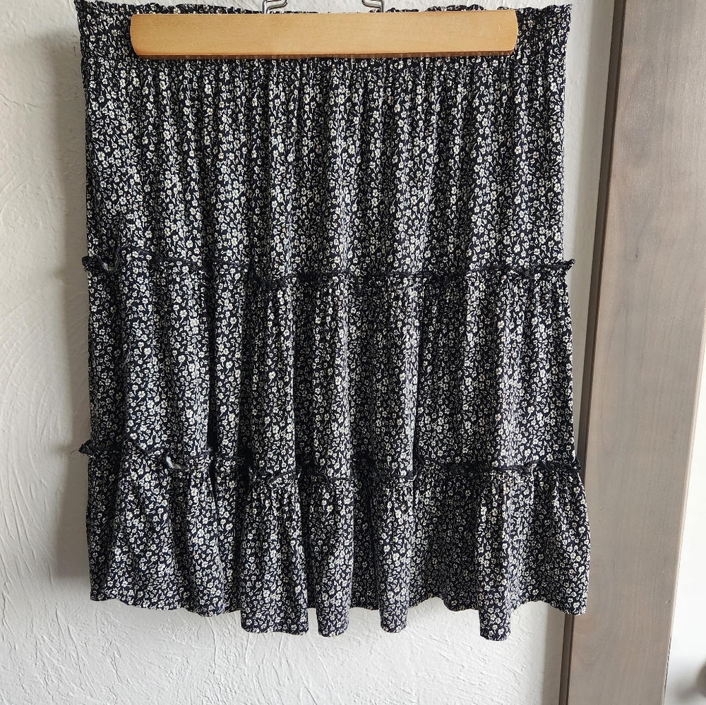 FLORAL BOUTIQUE SKIRT